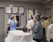 <b>建牢食安防地 共护长儿健康——泸州市人平易近</b>